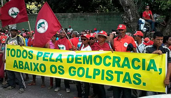 Imagem ilustrativa da imagem Gabrielli vai a ato em defesa da Petrobras em Salvador