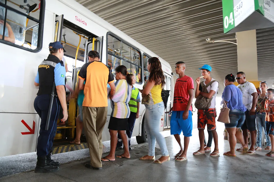 Estação Pirajá funciona parcialmente devido à obra do metrô