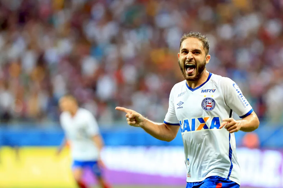 Régis entrou no segundo tempo e mudou o jogo para o Tricolor