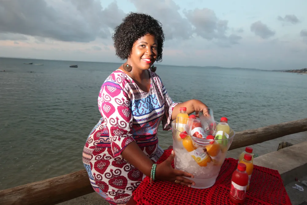 Conhecedora da "quebrada das frutas", Evelin Souza criou a Tropicais Sabores