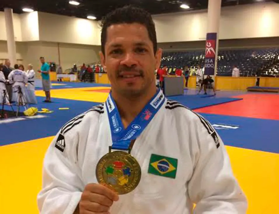 Flávio Pinheiro levou o ouro na categoria 73kg M2