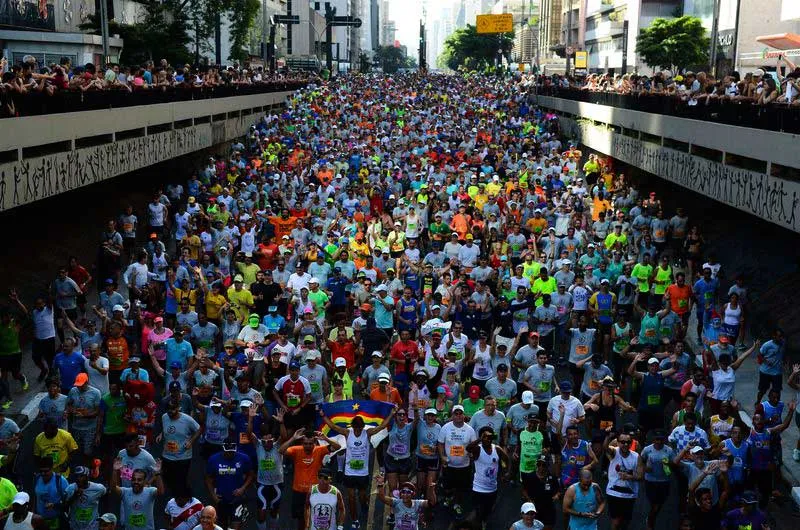 Atletas profissionais e amadores tomaram conta das ruas de São Paulo