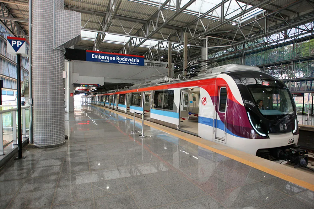 Estações do metrô funcionam todos os dias das 5 às 0 h