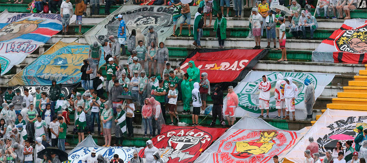 Sobrevivente de acidente, Alan Ruschel quer voltar a jogar