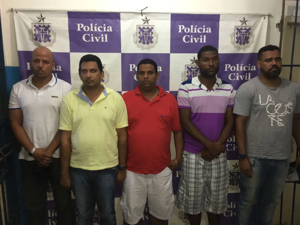 Oito dos integrantes que participaram do crime são homens