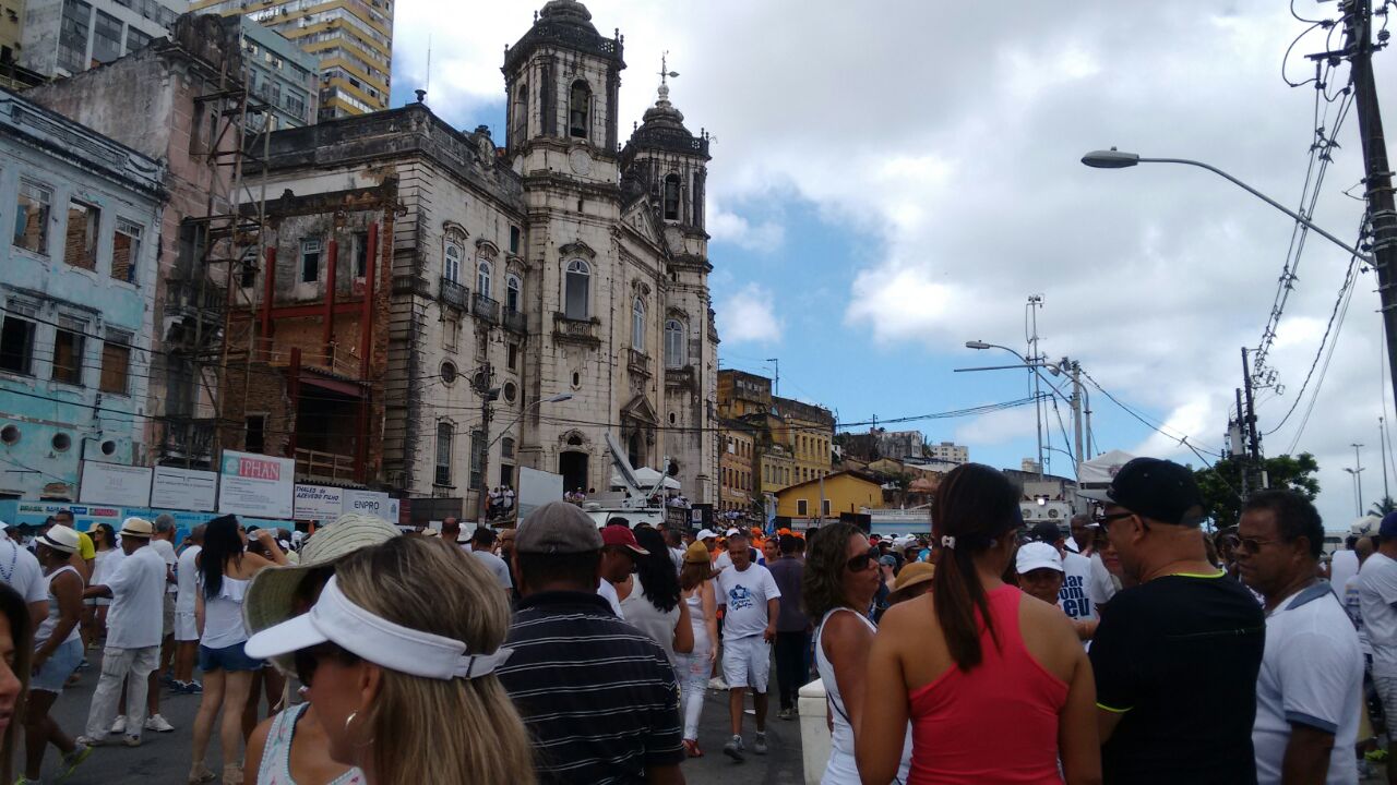 Imagem do Bonfim participa pela 1ª vez do cortejo até a Colina Sagrada
