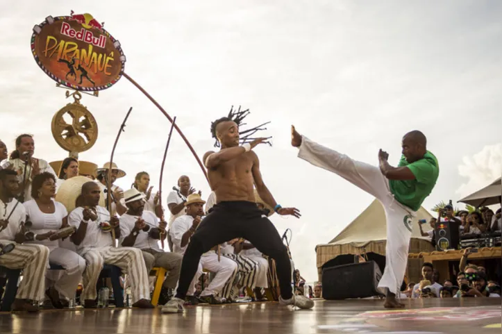 Imagem ilustrativa da imagem Baiano é eleito o capoeirista mais completo do mundo em evento no Farol da Barra