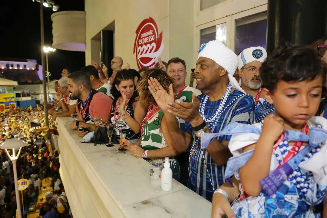 Gilberto Gil esbanjou vitalidade no 2222