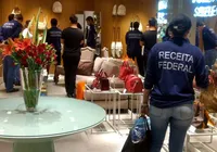 Receita Federal faz operação em loja de grife em shopping na Barra