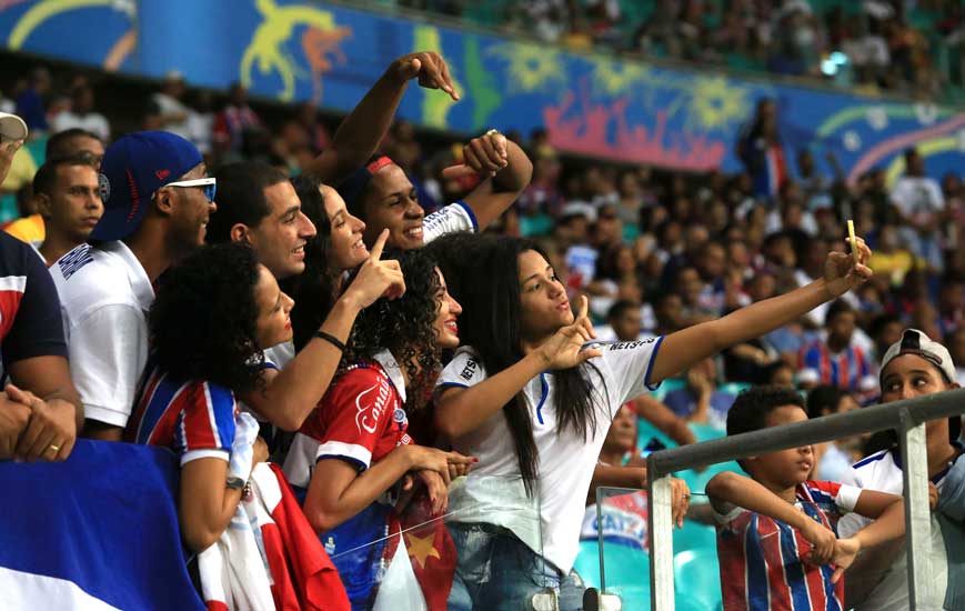 Bahia bate o Galícia em dia de vexame de Hernane
