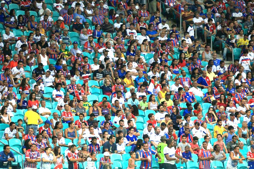 Bahia bate o Galícia em dia de vexame de Hernane