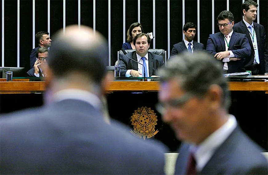 Projeto da reforma trabalhista tramitou em regime de urgência