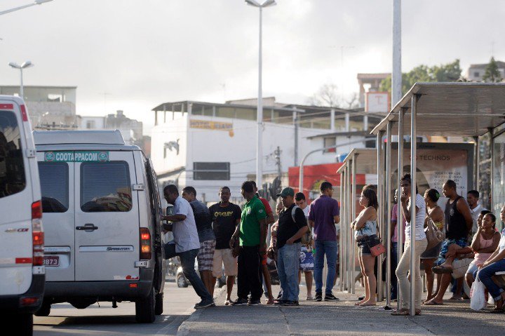 Rio Vermelho vira ponto de encontro para militantes