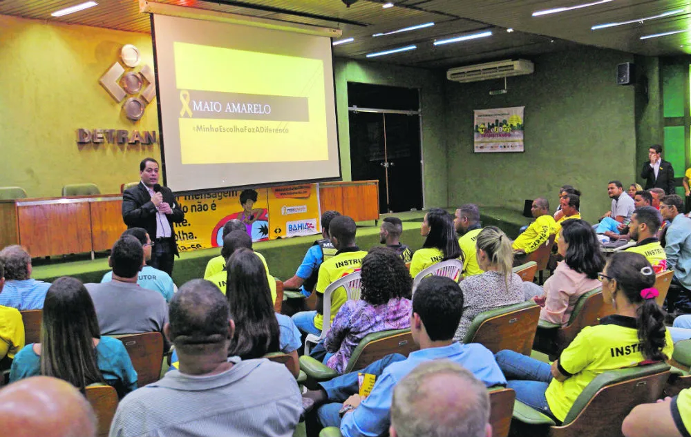 Detran promove palestras no Maio Amarelo