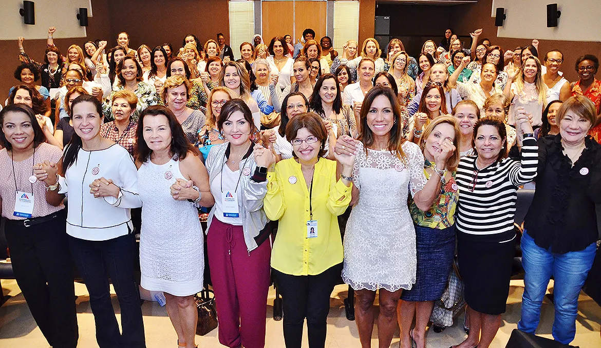 Rede Amigas de Dulce é formada por 100 voluntárias