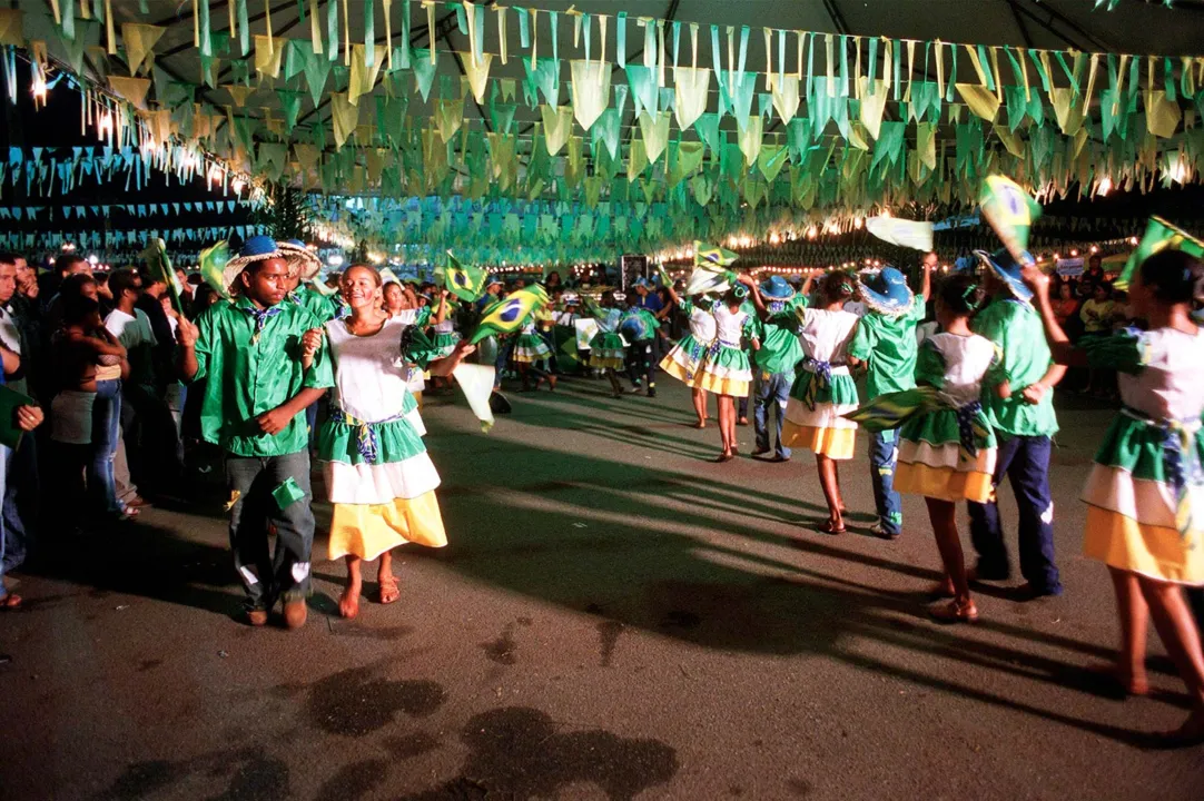 Estiagem e crise econômica vão limitar os gatos com a festa