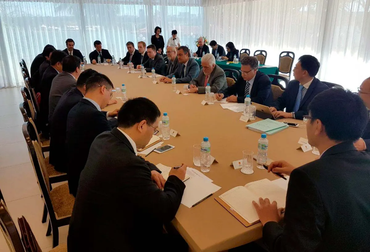 Governador e secretários reuniram-se em Brasília com empresários chineses