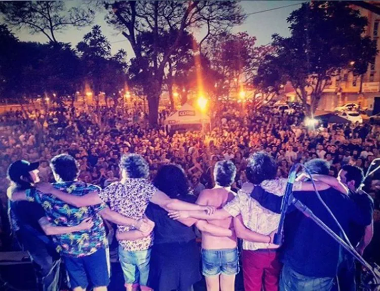 No caso do álbum Momento Íntimo, a piada é o ser masculino