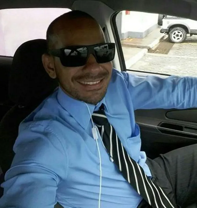 Taxista Rafael Mateus Santos foi esfaqueado