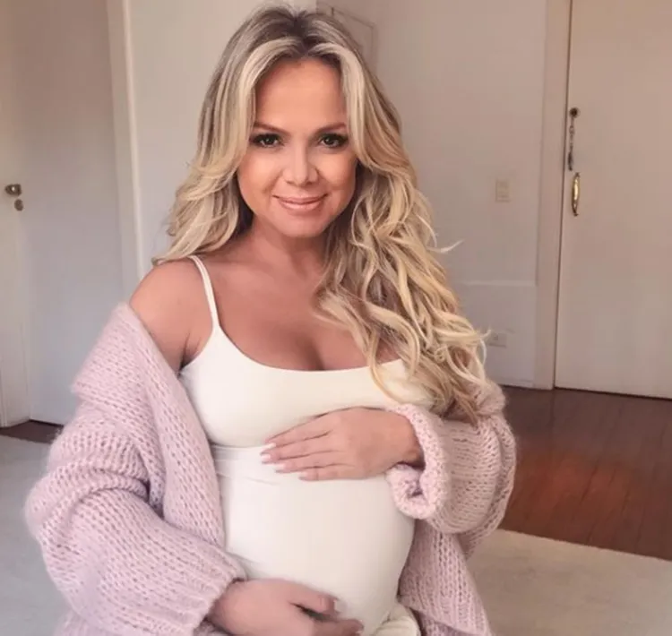 Eliana já está em seu nono mês de gestação