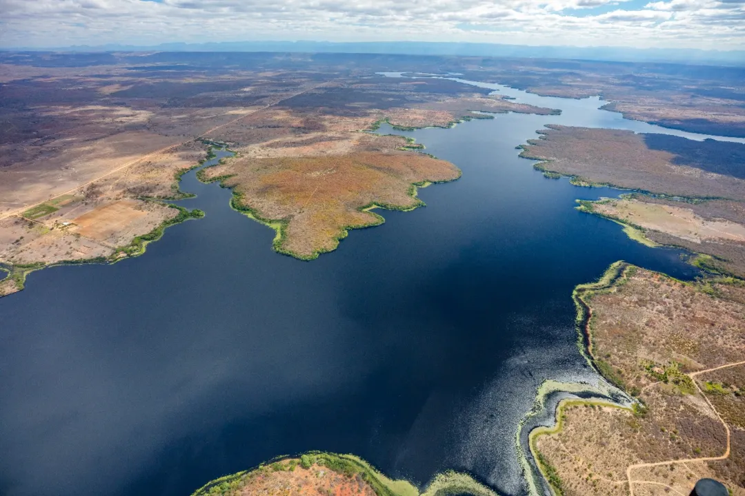 Imagens aéreas do Rio Paraguaçu, registradas pelo fotógrafo Rui Rezende, farão parte da exposição fotográfica "De Onde Vem a Água que Você Bebe!"