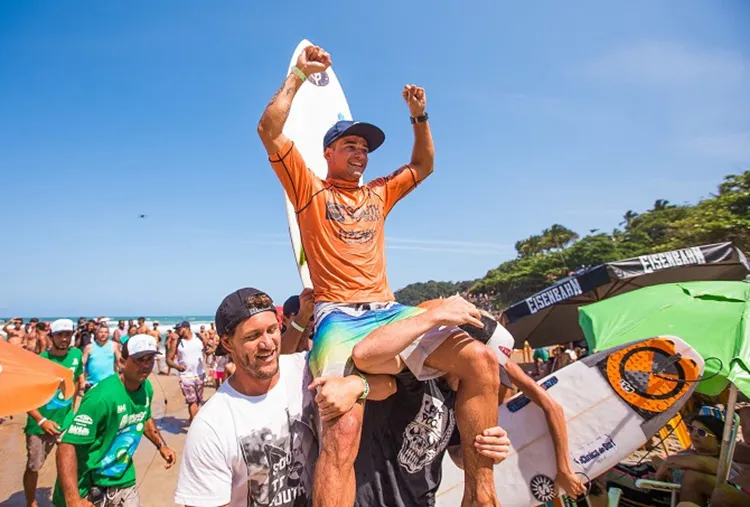 Deivid Silva vence todas as baterias e é o campeão da 4ª edição do Itacaré Surf Sound Festival