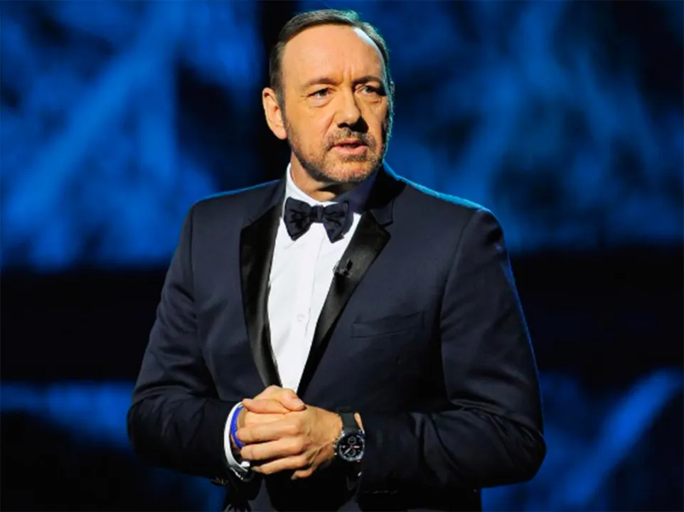 Spacey tem sido criticado nas redes por usar a revelação de sua orientação sexual como distração para o assédio
