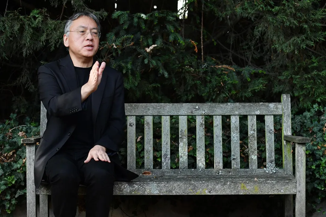 Kazuo Ishiguro, 62 anos, disse que é uma "honra magnífica"