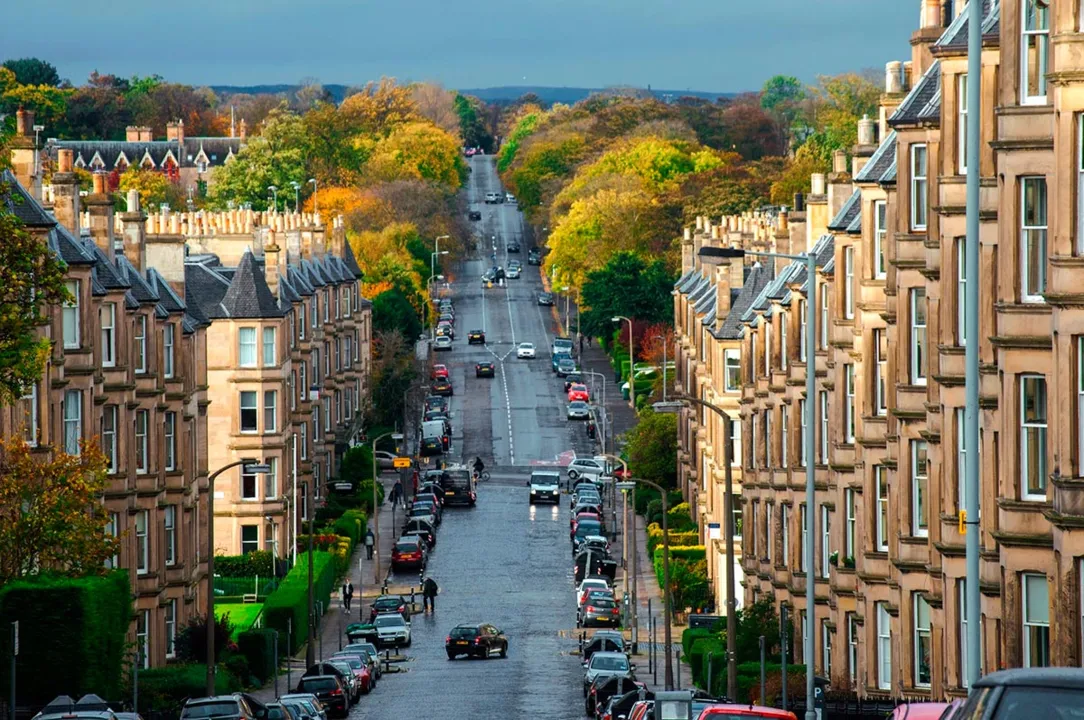 A Escócia é 100 vezes menor do que o Brasil e com uma população que é somente o dobro da cidade de Salvador
