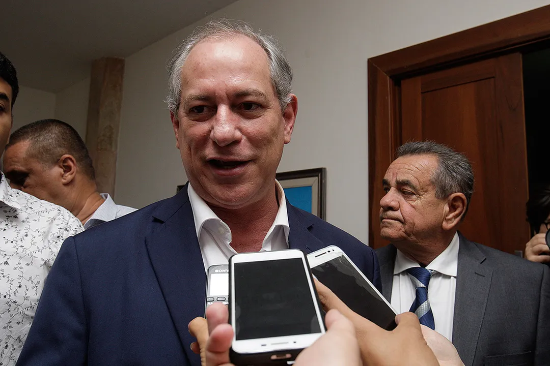 Sem detalhar, ele falou que já tem um modelo de regime de capitalização da Previdência