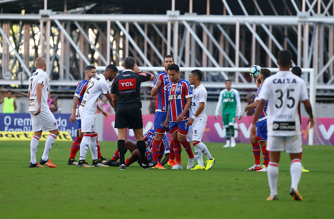 Bahia vence clássico e empurra Vitória para o Z-4