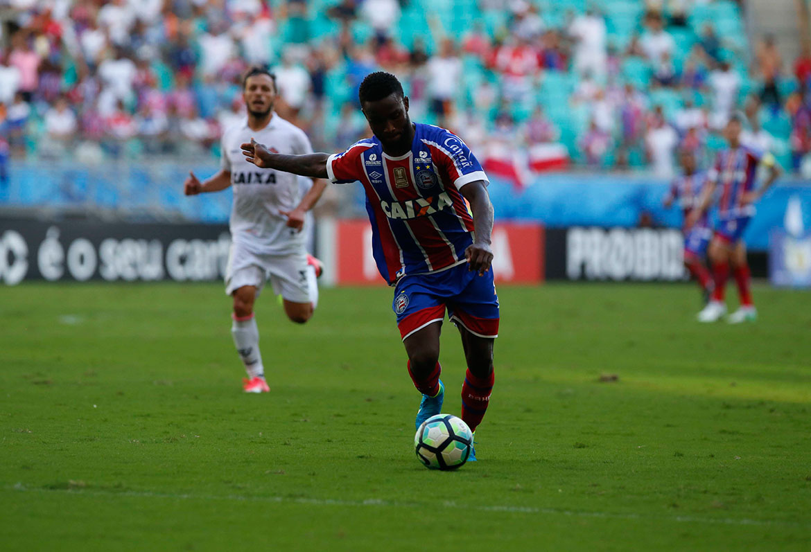 Bahia vence clássico e empurra Vitória para o Z-4