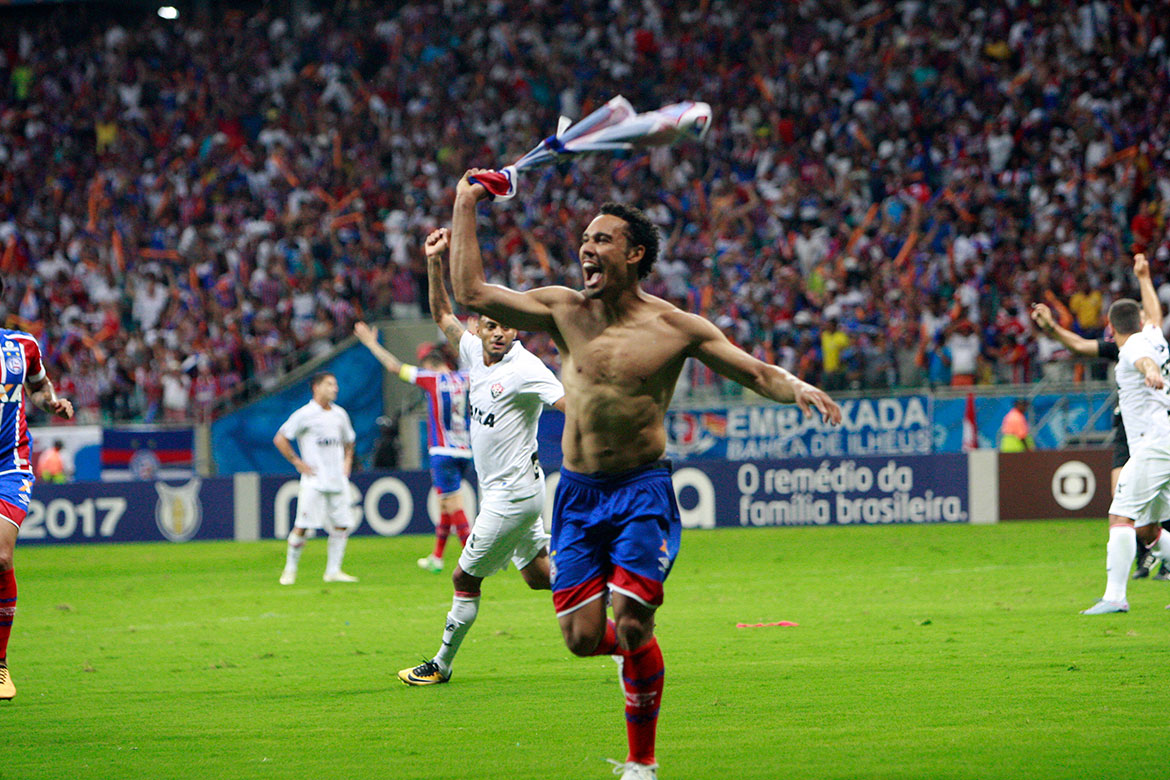 Bahia vence clássico e empurra Vitória para o Z-4