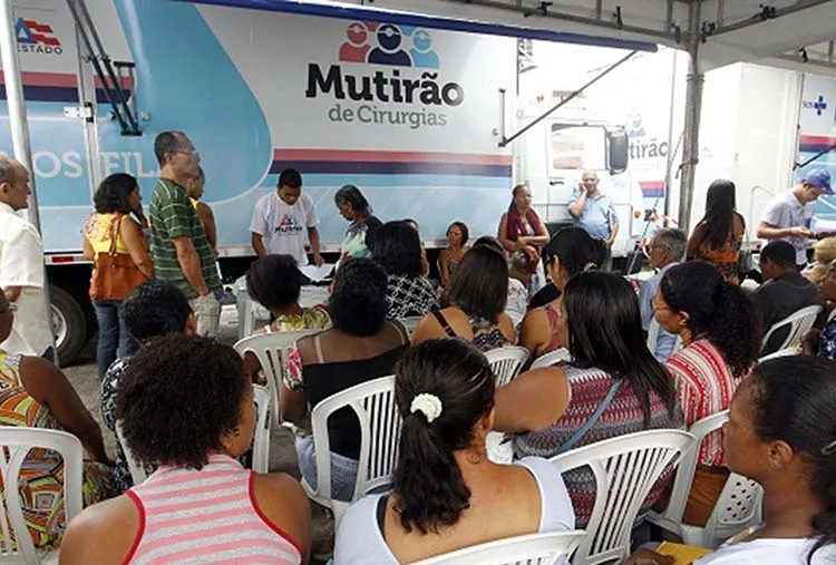 A meta do governo é realizar, até o final deste ano, 15 mil cirurgias pelo programa