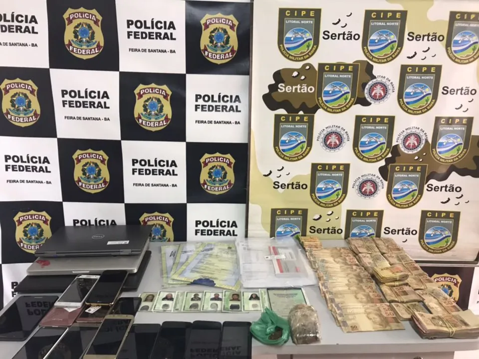 Foram apreendidos R$ 29 mil em dinheiro