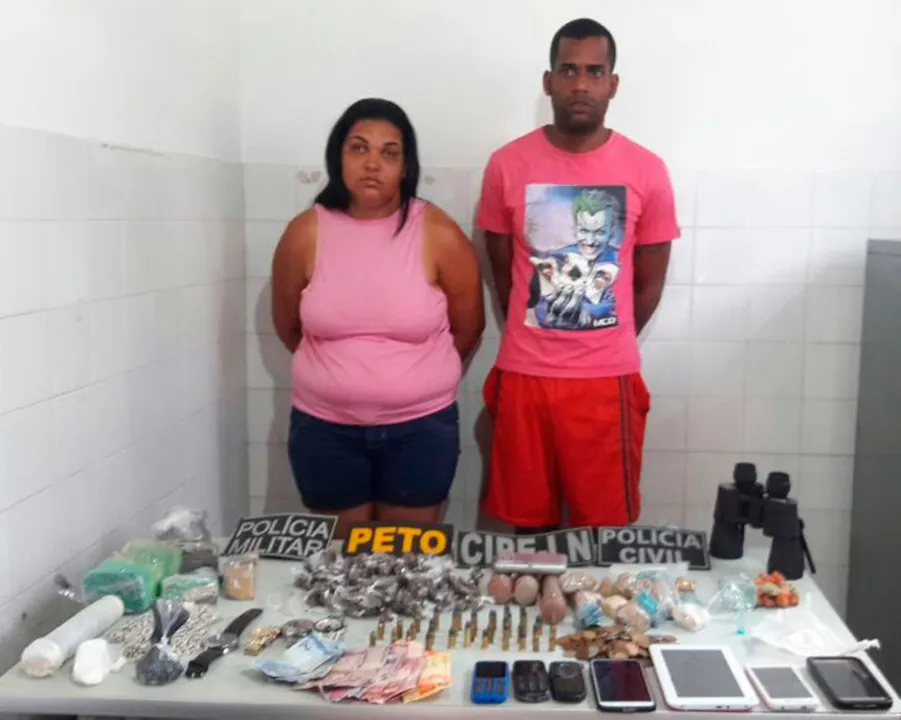 Tiago foi detido em flagrante com a esposa Michele