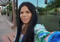 Socialite Day Mccarthy sofre acidente e estaria entre a vida e a morte
