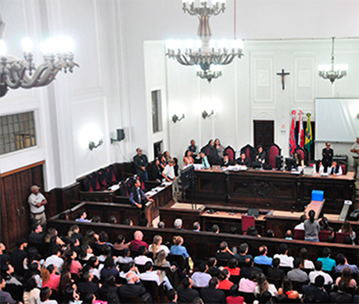 Destino de Kátia Vargas será decidido nesta quarta-feira