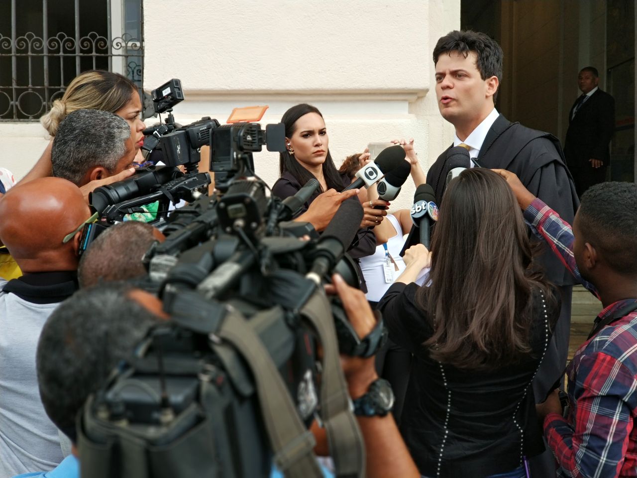 Médica Kátia Vargas é absolvida da acusação de homicídio triplamente qualificado