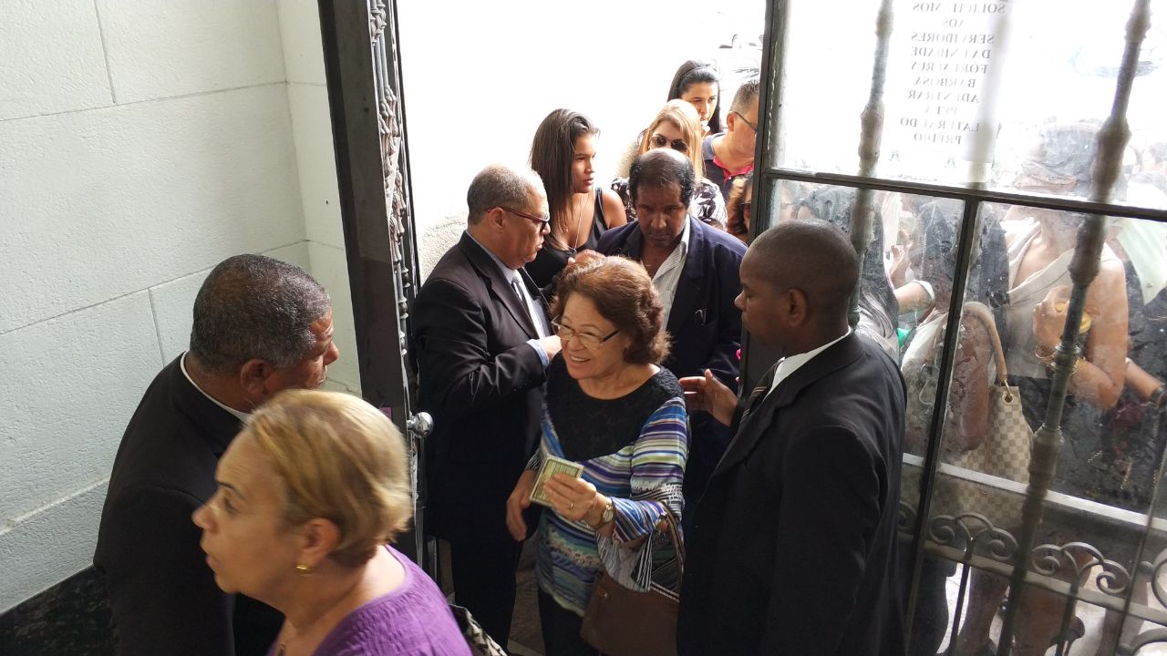 Médica Kátia Vargas é absolvida da acusação de homicídio triplamente qualificado