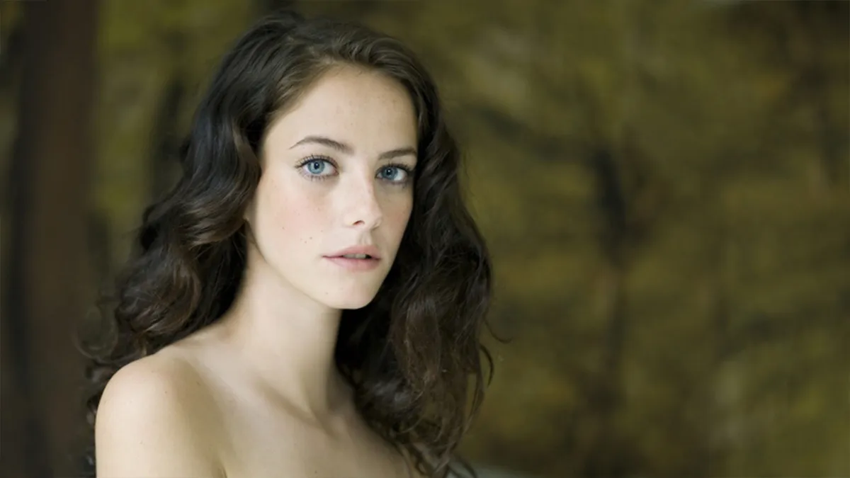 Kaya Scodelario fala sobre o abuso sexual que sofreu aos 12 anos