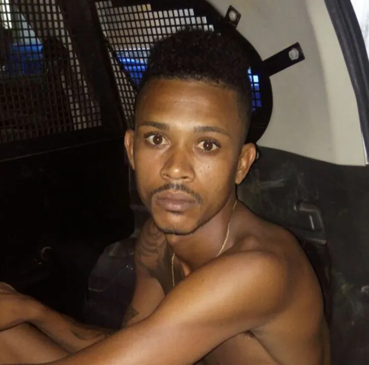 Suspeito foi preso em flagrante com porte de drogas