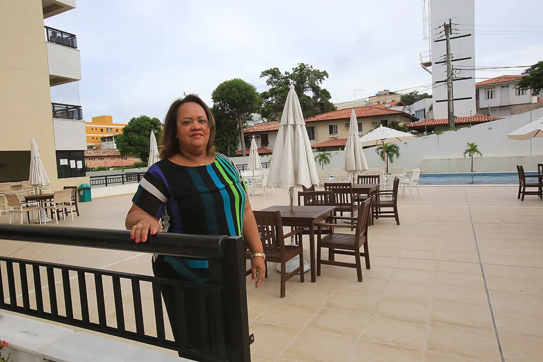 Cristiane indica solicitar certidões negativas para o interessado em ser síndico