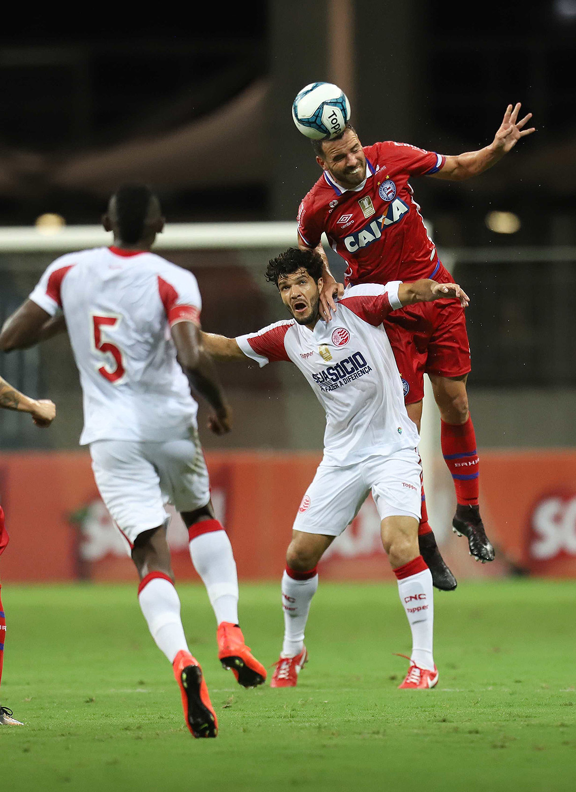 Com direito a dancinha, Bahia vence o Náutico pela Copa do Nordeste