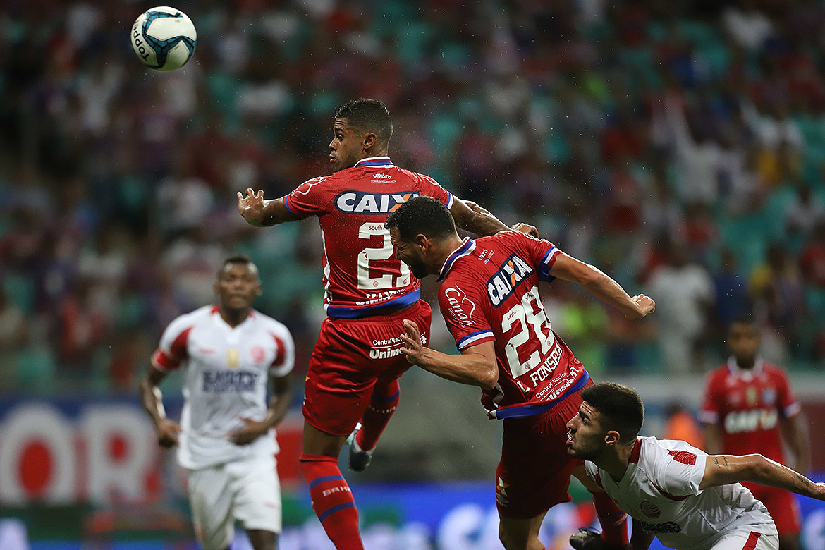 Com direito a dancinha, Bahia vence o Náutico pela Copa do Nordeste