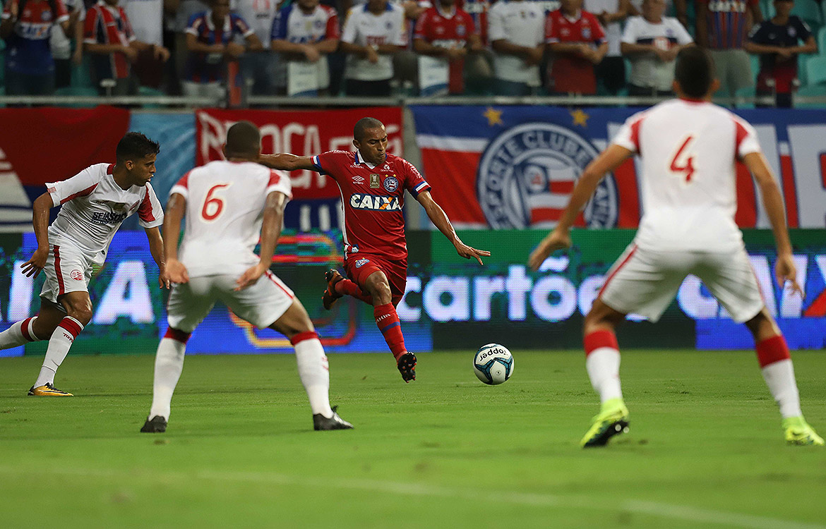 Com direito a dancinha, Bahia vence o Náutico pela Copa do Nordeste