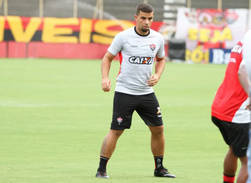 Atacante de 33 anos tem 24 jogos oficiais pelo Leão em 2018, com oito gols