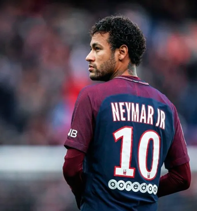 Neymar assinou com o PSG em agosto do ano passado