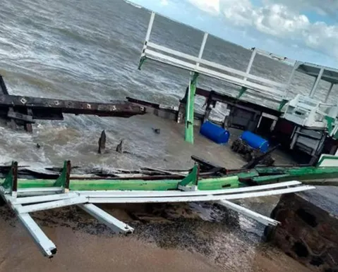Falta de fiscalização contribuiu para naufrágio em Mar Grande, diz relatório