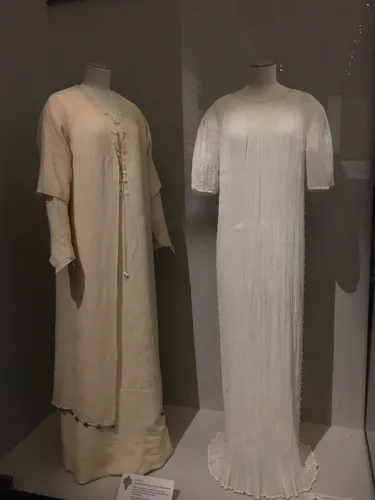 A famosa criação de Fortuny: o vestido Delphos